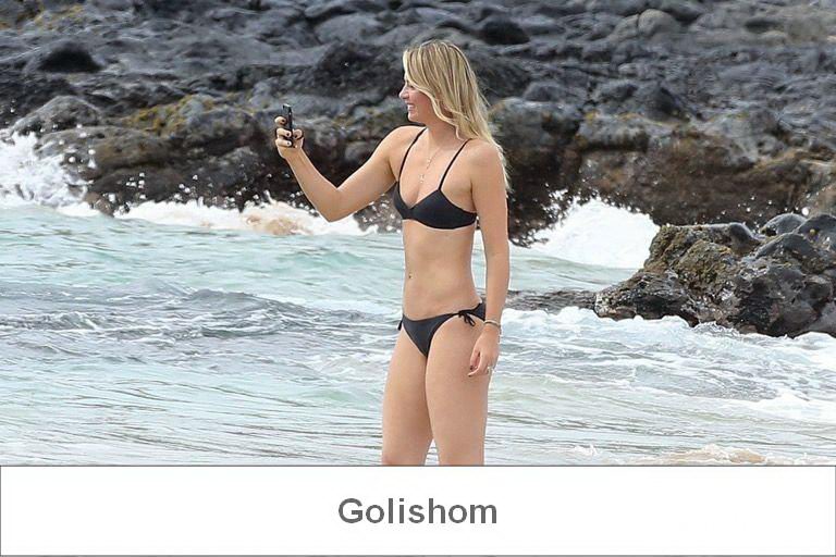 Мария Шарапова засветилась на пляже в бикини Мария Шарапова засветилась на пляже в бикини