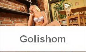 Блондинка в чулках демонстрирует свою писичку