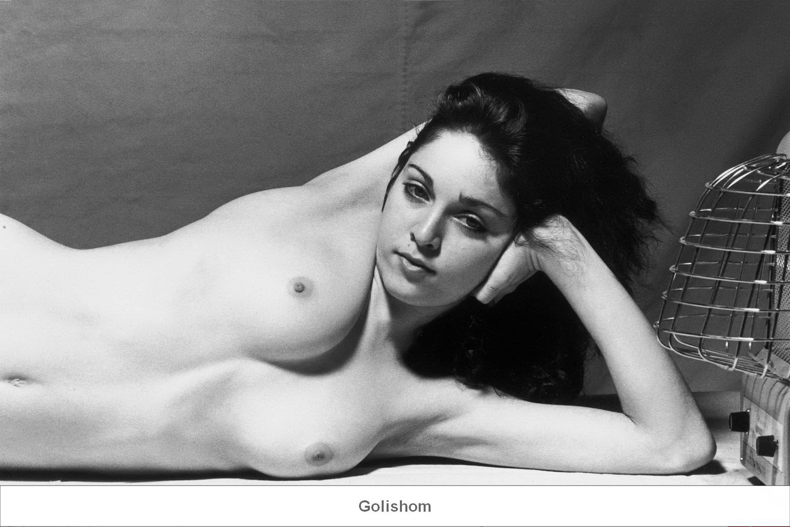 Эксклюзивные фото голой Мадонны (58 фото) Эксклюзивные фото голой Мадонны (58 фото)