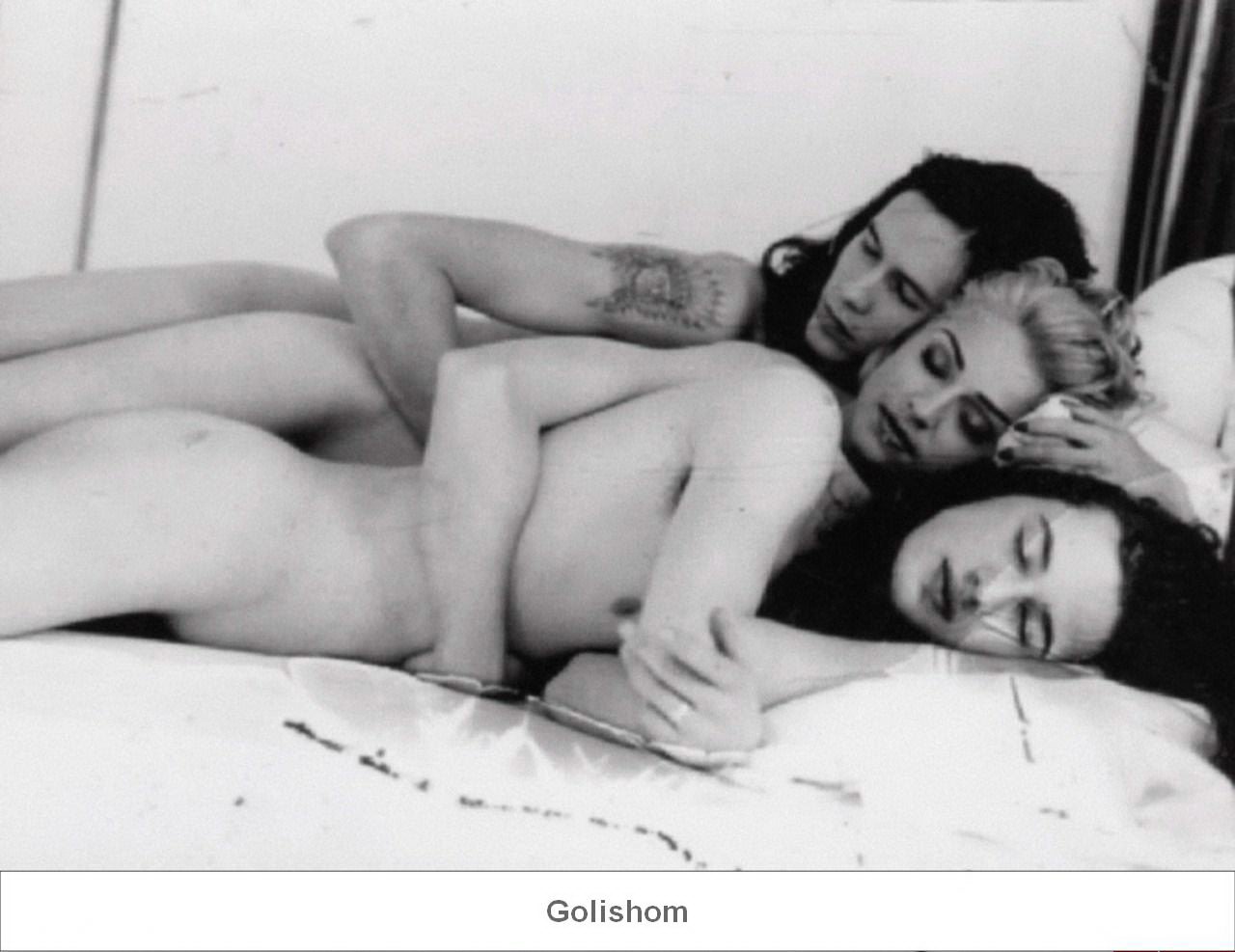 Эксклюзивные фото голой Мадонны (58 фото) Эксклюзивные фото голой Мадонны (58 фото)