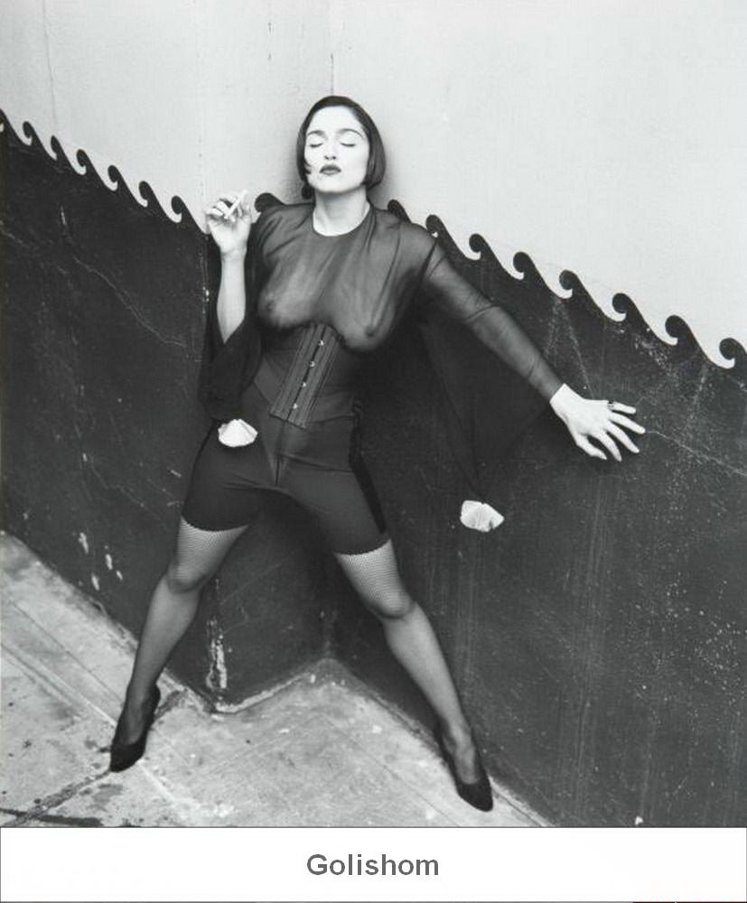 Эксклюзивные фото голой Мадонны (58 фото) Эксклюзивные фото голой Мадонны (58 фото)