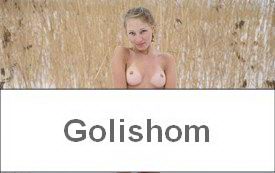 Зима все таки - но только не для нее