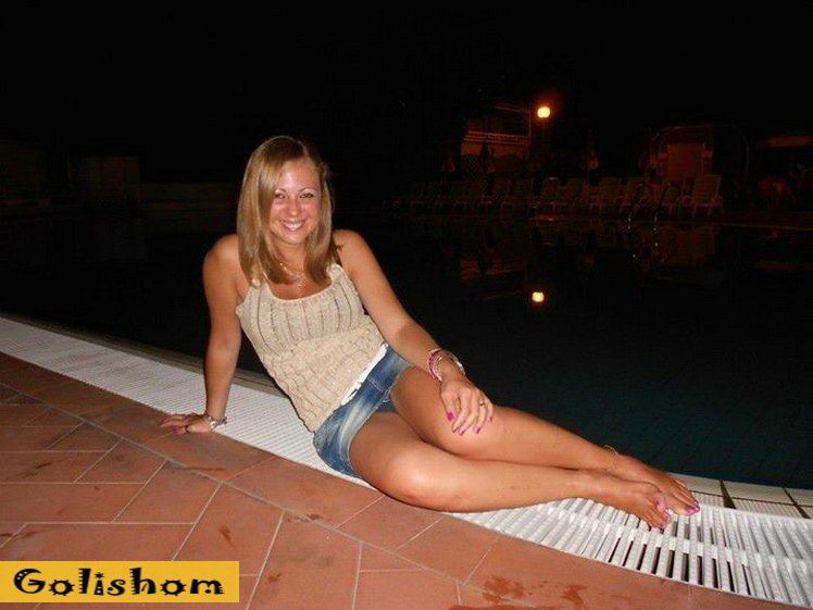 Девушки которые случайно засветили трусики Девушки которые случайно засветили трусики