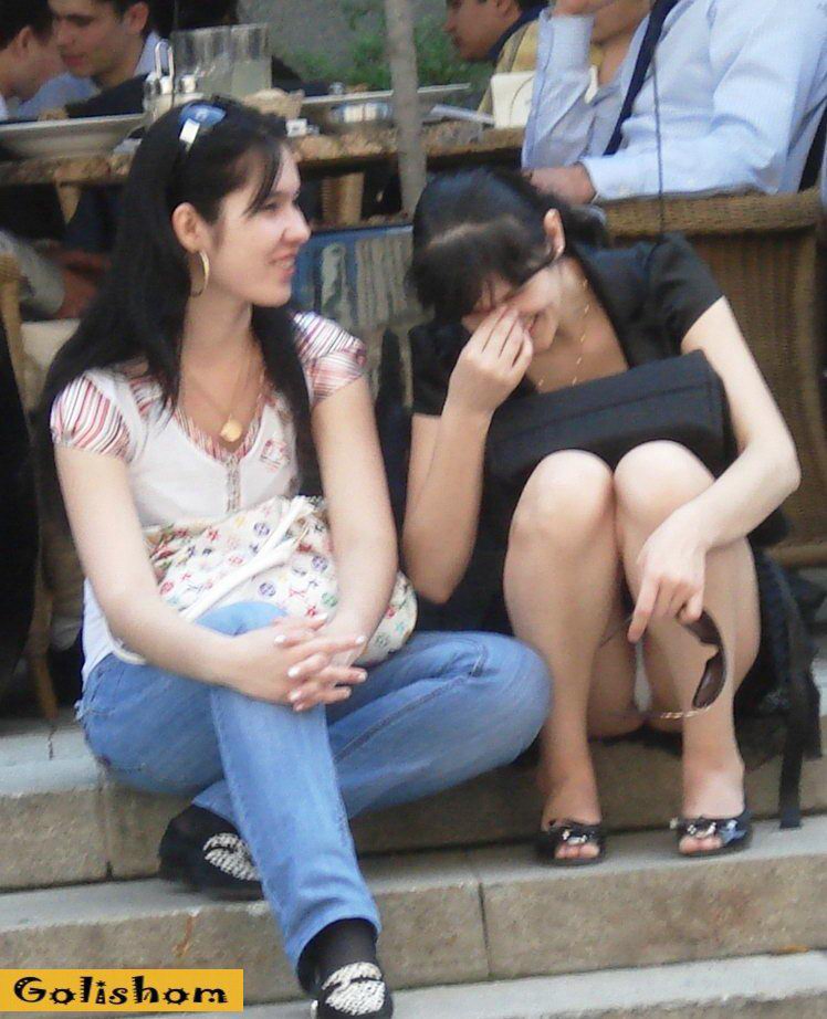 Девушки которые случайно засветили трусики Девушки которые случайно засветили трусики