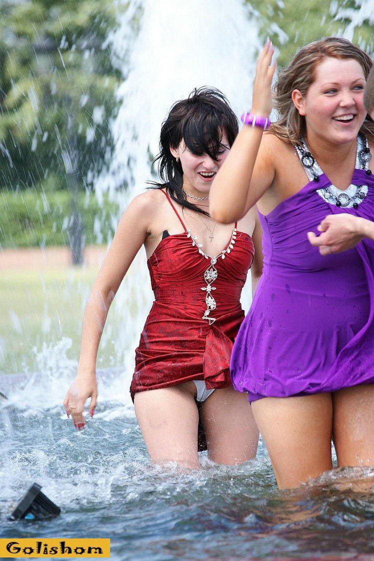 Девушки которые случайно засветили трусики Девушки которые случайно засветили трусики