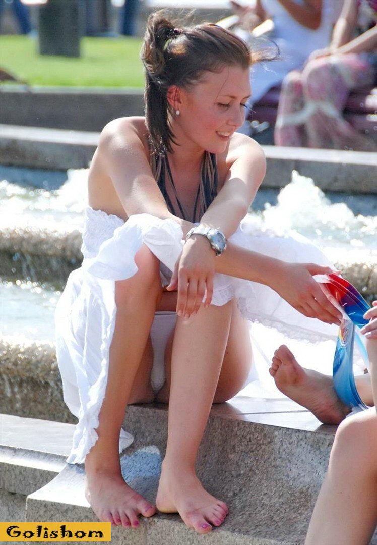 Девушки которые случайно засветили трусики Девушки которые случайно засветили трусики