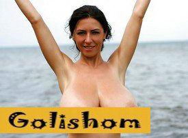 Натуральные большие титьки девушек на пляже