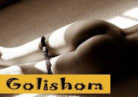 Девушки спускают трусики