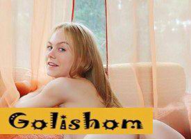 Сексуальная эротика ню в кроватке