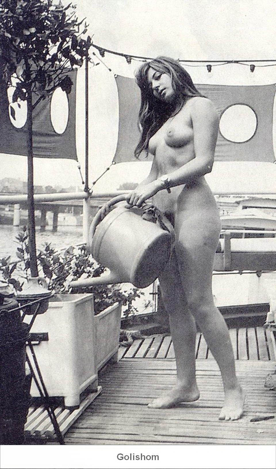 Ретро фото и эротика голых девушек прошлого Ретро фото и эротика голых девушек прошлого