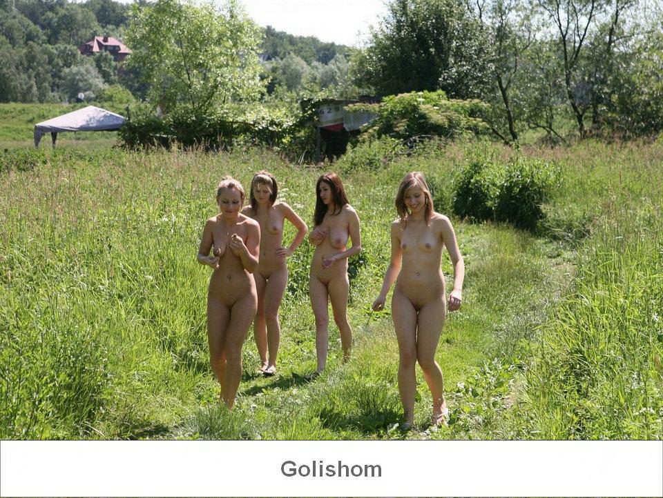 Нудистки голышом на природе Нудистки голышом на природе