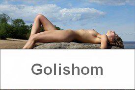 Русская нудистка Анютка