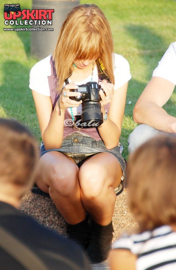 Под юбкой у девок Под юбкой у девок