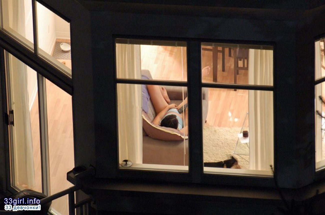 Фото по теме Скрытая камера через окно-девка мастурбирует дома Фото по теме Скрытая камера через окно-девка мастурбирует дома